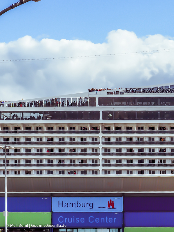  VisualFriday Hamburg Hafencity Cruise Center | GourmetGuerilla.de 